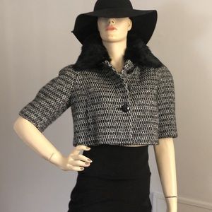 NWT.BEBE Top.Cocktails Jacket w/Rabbit Fur-Removable Collar. Coat Pancho.Size M.